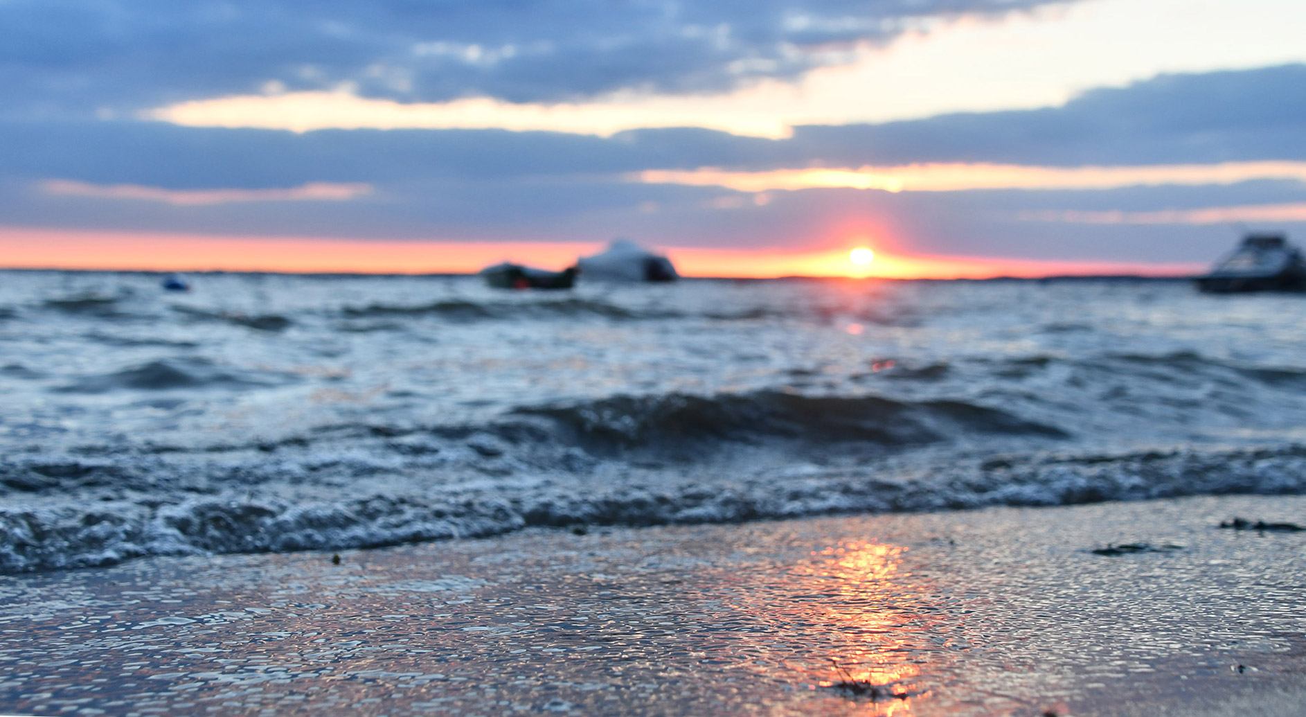 Wasserblick im Sonnenuntergang